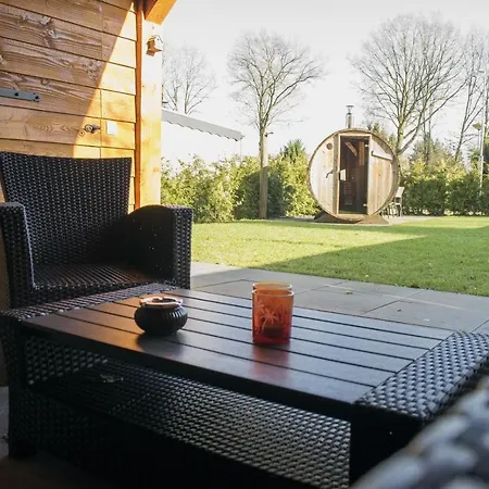 6 Pers. Veluwelodge Wellness * Voorthuizen